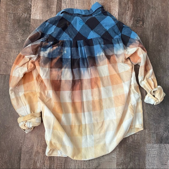 Blueberry 🫐 Blast Bleached Flannel - Handmade 🏷 - Picture 2 of 4